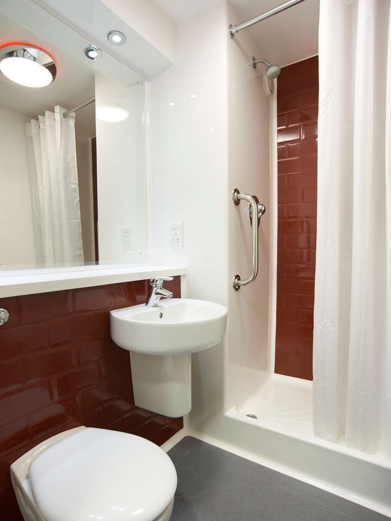 Travelodge Liverpool Stonedale Park Quarto foto